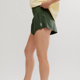 Carpe Diem Short - Ivy