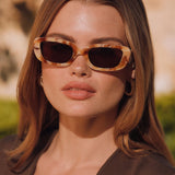 Daphne Gilded Tortoise Outside/Courtside Ivory Inside