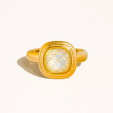 Maribel 18K Gold Vintage Square Statement Ring