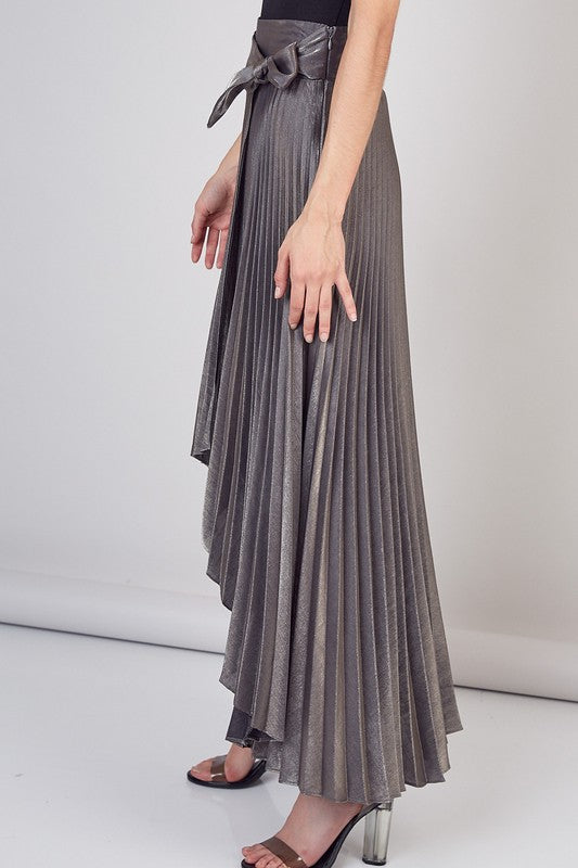 Glimmer in the Night Pleated Skirt